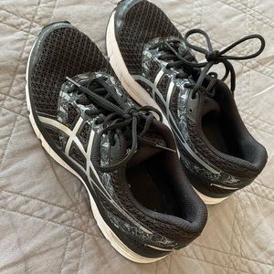 Sneakers great condition